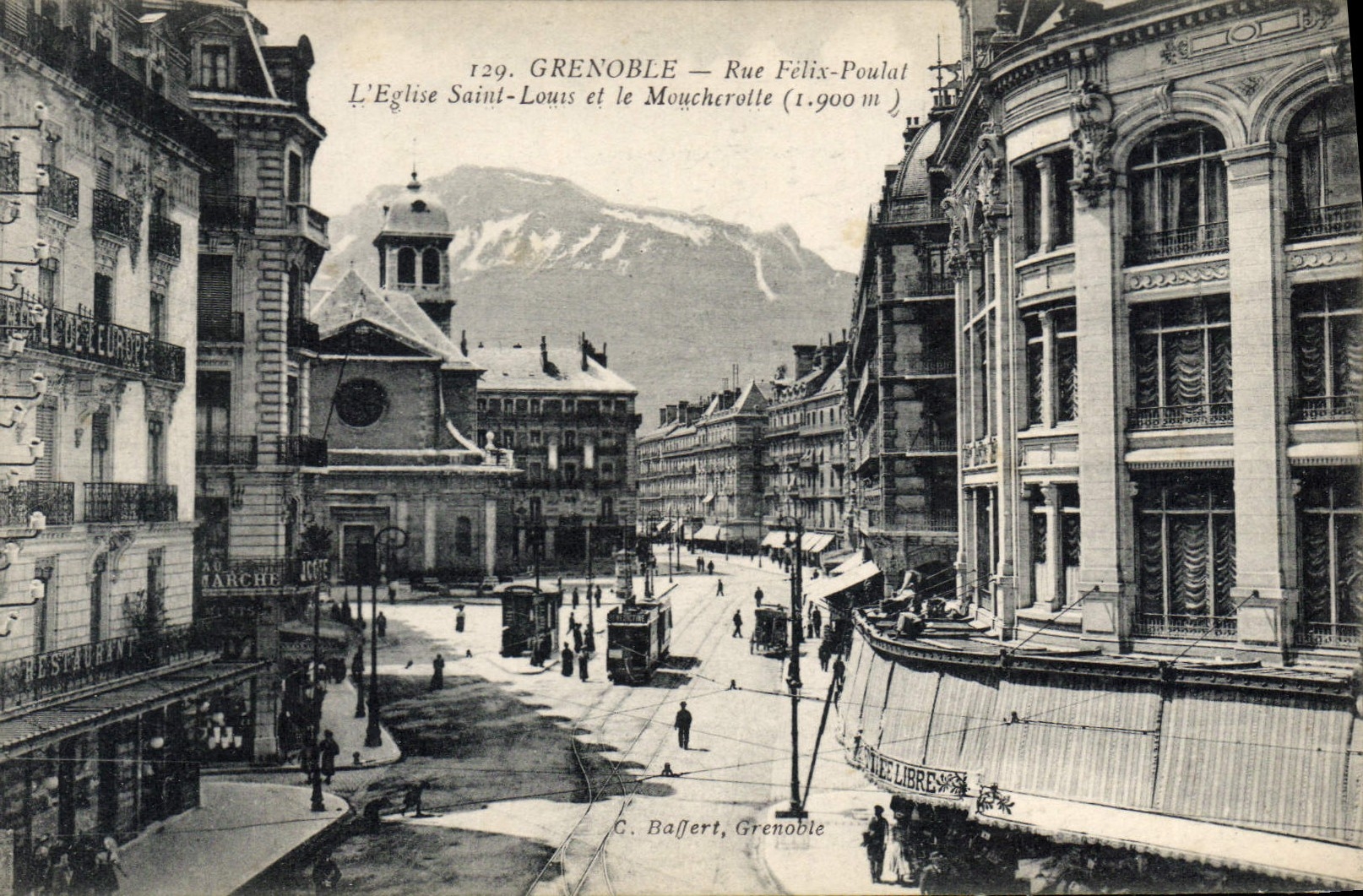 Grenoble — Rue Félix-Poulal und die Kirche Saint-Louis — C. Baffert, Grenoble