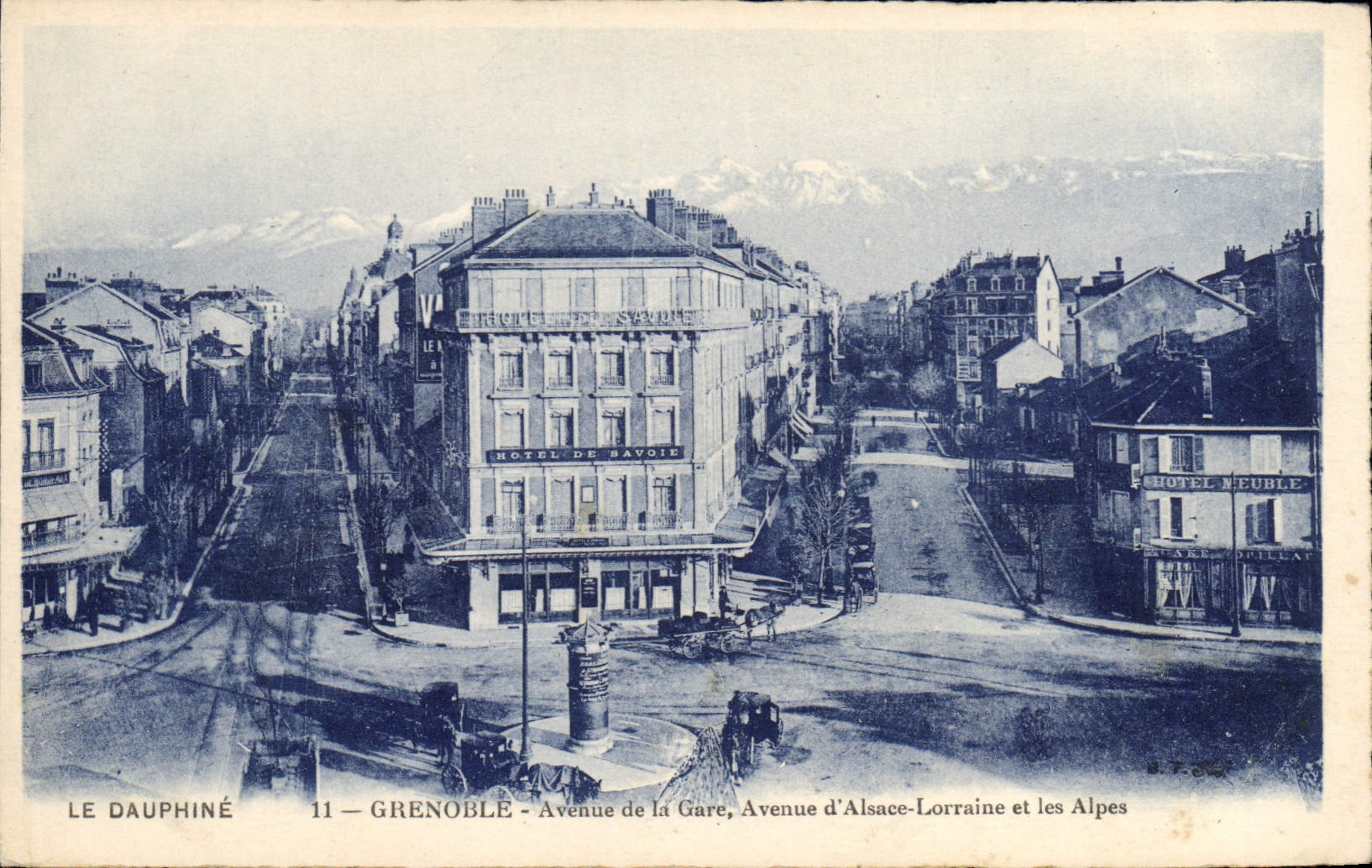 Grenoble — Avenue de la Gare, Avenue d'Alsace-Lorraine und die Alpen — Hôtel de Savoie