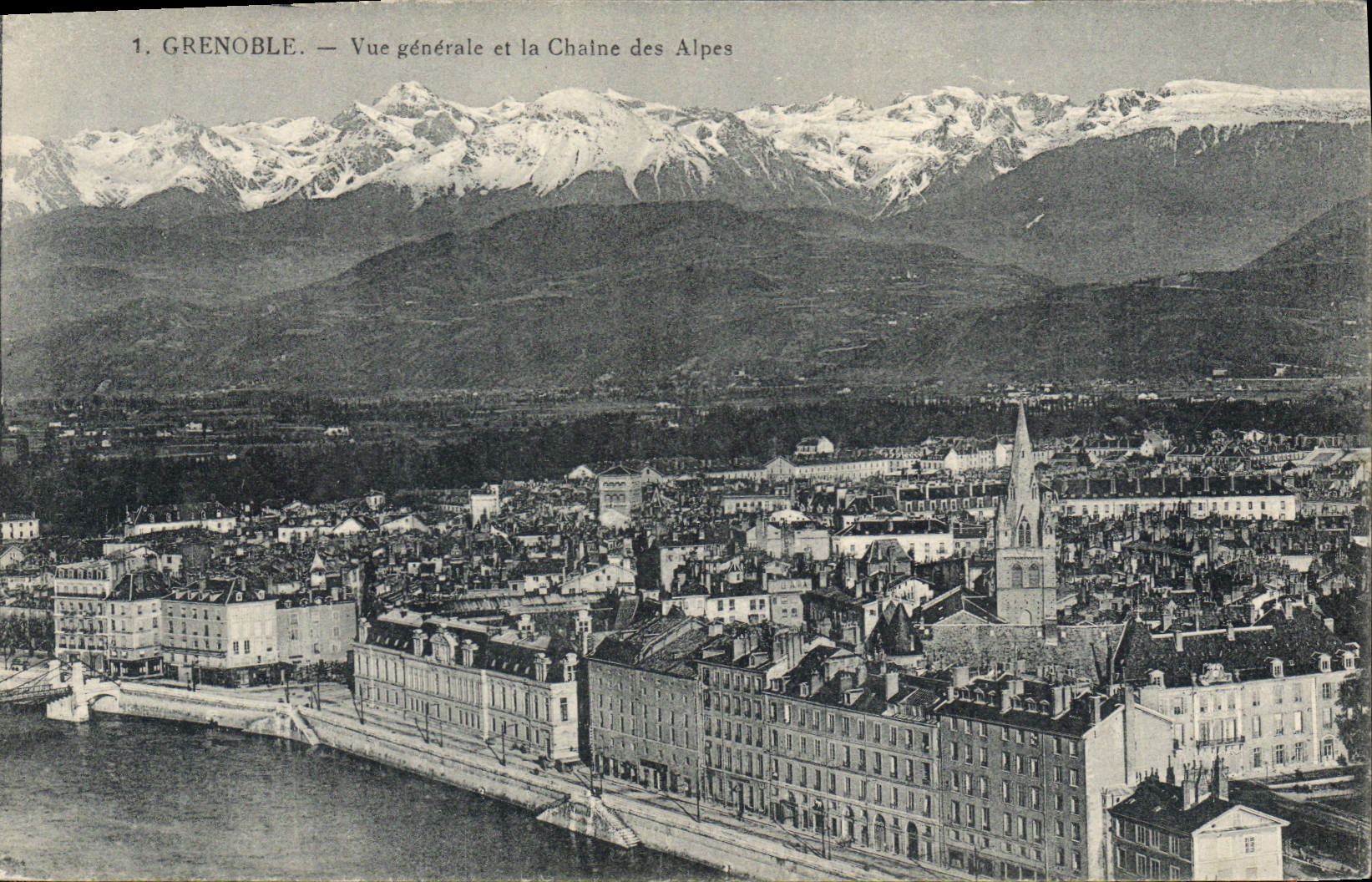Grenoble — Vue générale et la Chaîne des Alpes — P. Gaude, phot.-édit. Grenoble