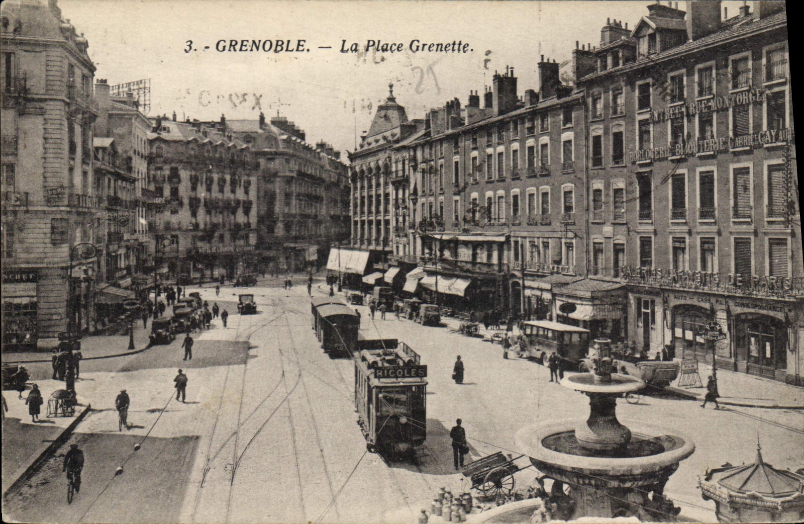 Grenoble — La Place Grenette — Édition Martinot & Frères
