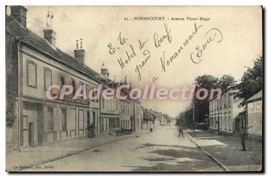 Nonancourt - Avenue Victor-Hugo — vue de l'avenue avec bâtiments — Ch. Fournet, édit., Dreux