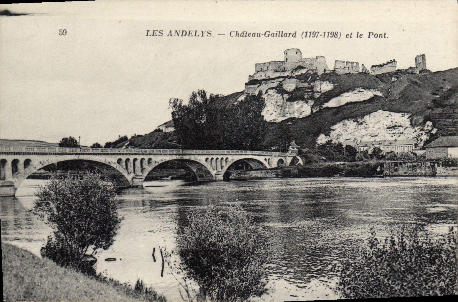 CPA Les Andelys Chateau Gaillard Et Le Pont