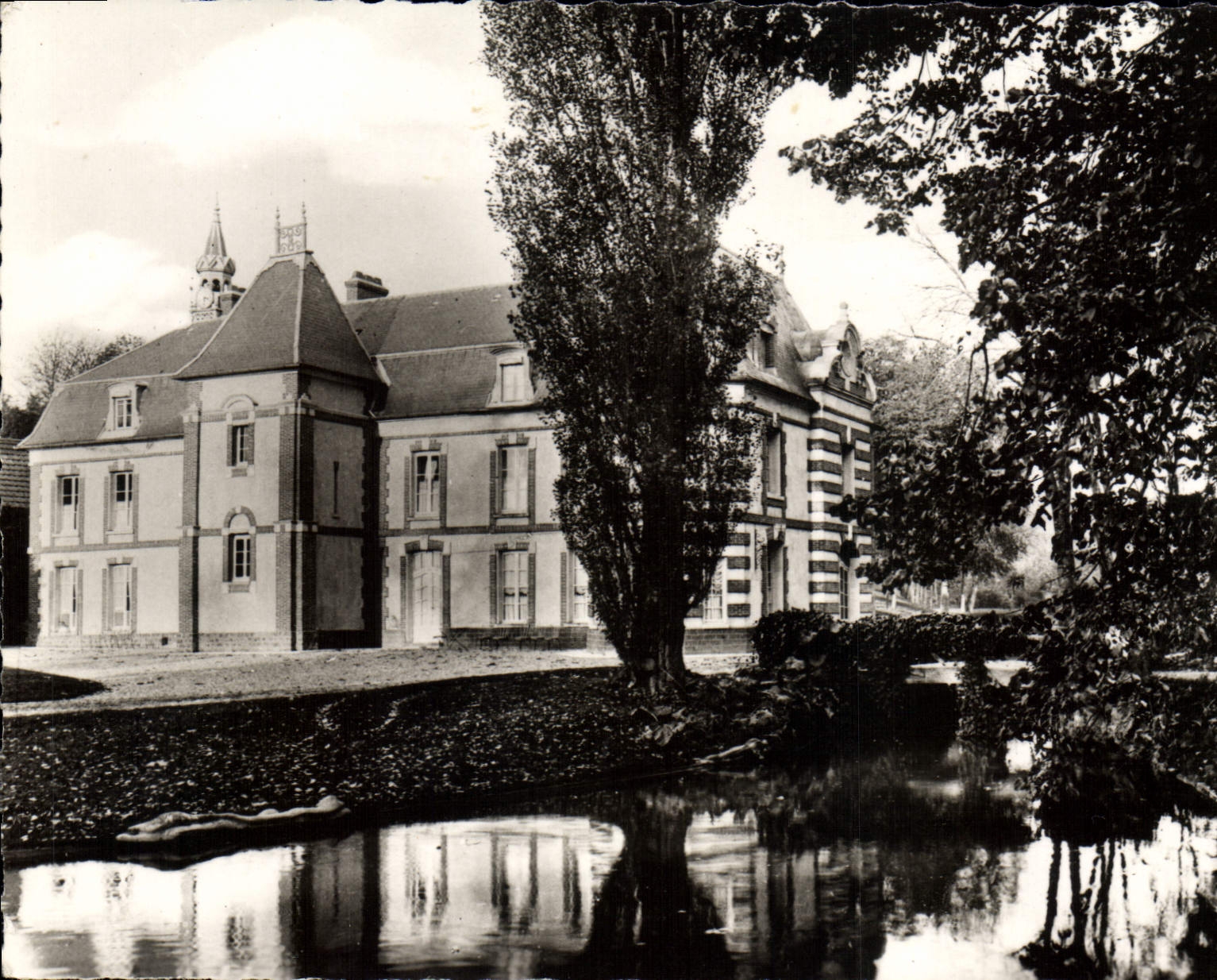 Le Château de Sauvage — Environs d'EPERNON (Eure-et-Loir) — Édition P. Hureau