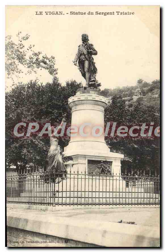 CPA Le Vigan Statue Du Sergent Triaire