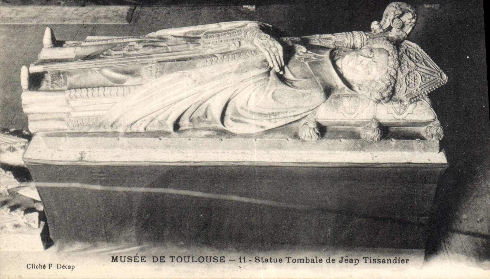 Musée de Toulouse — Statue tombale de Jean Tissandier — Cliché F Décap