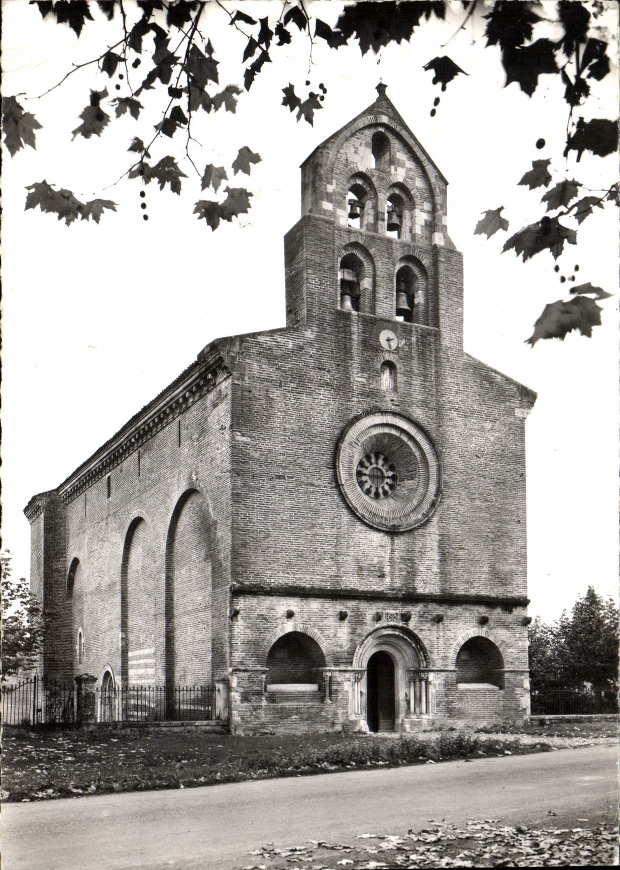 Montsaune (Haute-Garonne) — L'Église — IMP. MACON (S.-es-L.)