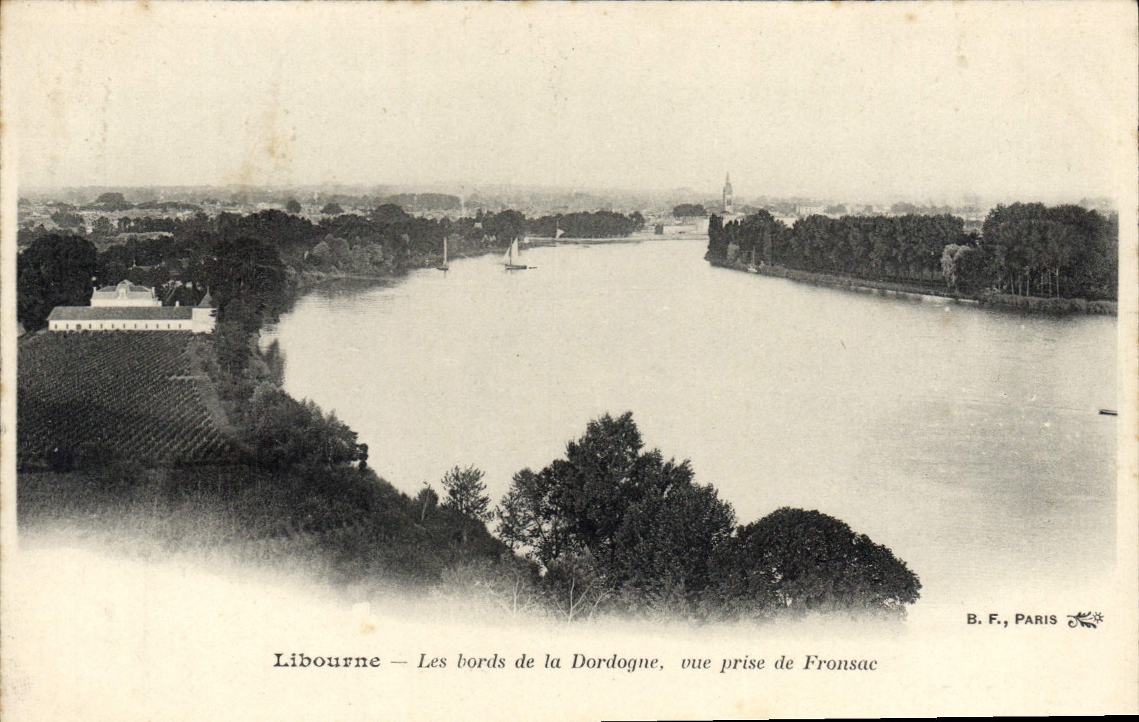 CPA Libourne Les Bords De La Dordogne Vue Prise De Fronsac