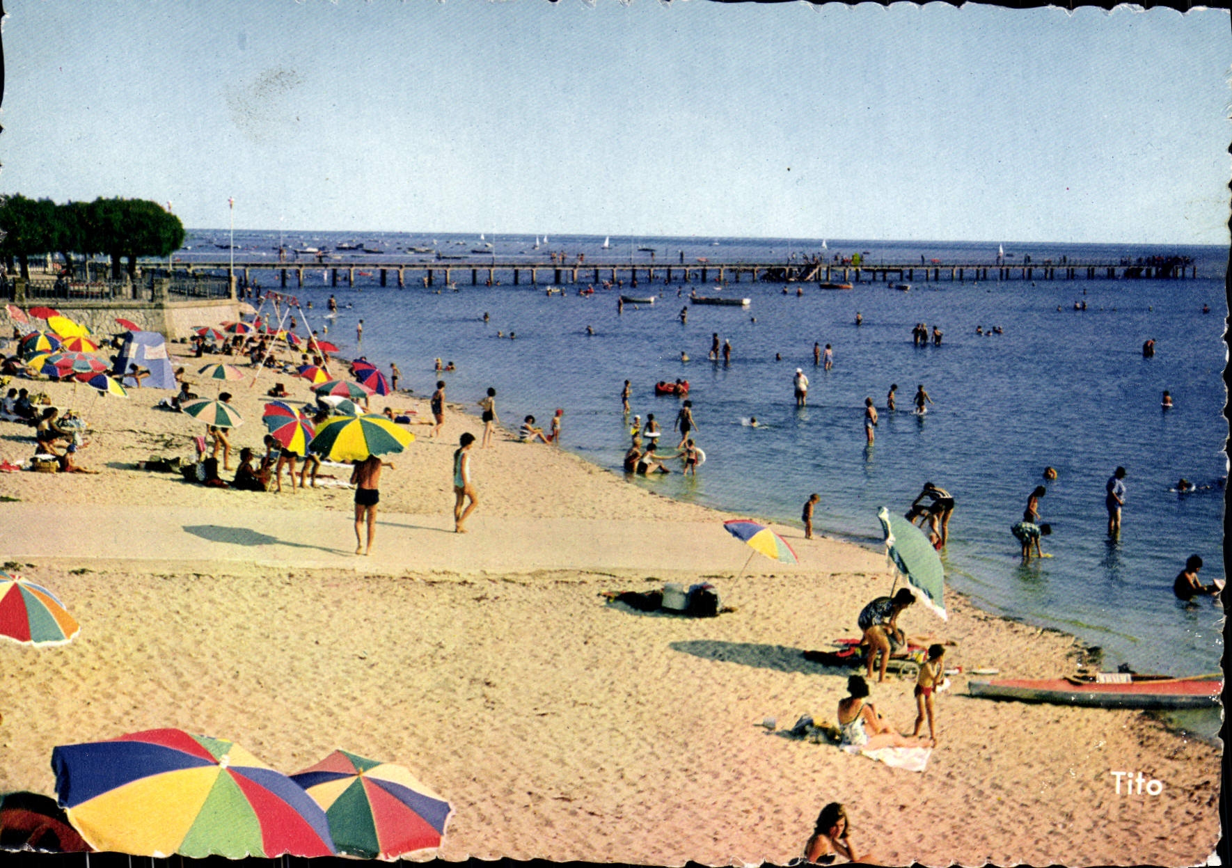 Andernos-les-Bains — Die Mole — Ansicht der Terrasses-Strand — Tito