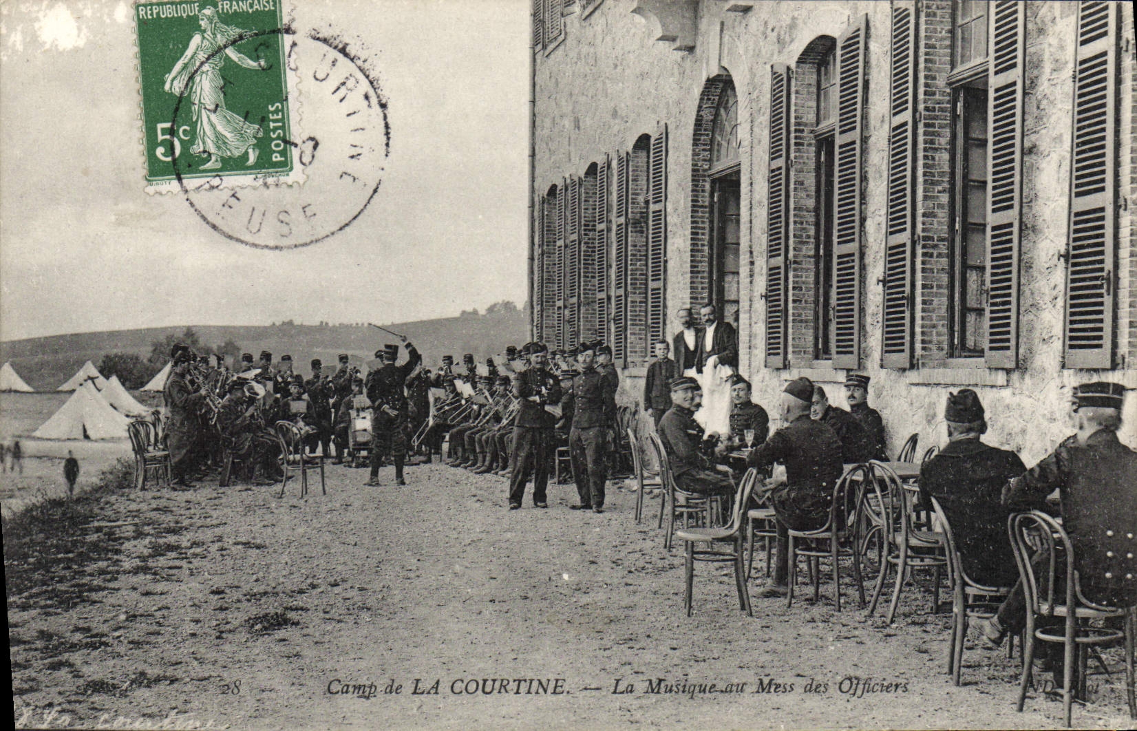 Camp de LA COURTINE — La Musique au Mess des Officiers — AD 28