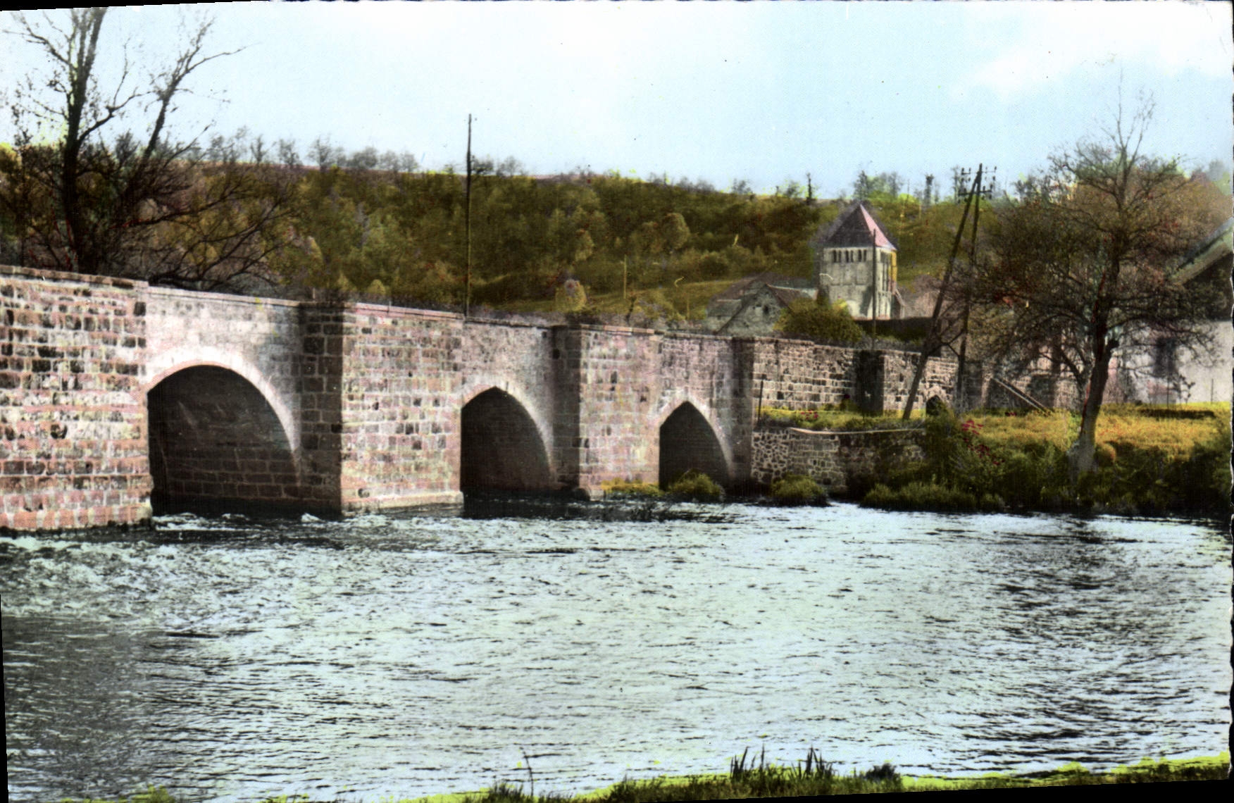 MOUTIER-D'AHUN (Creuse) — Vue du Pont Romain sur la Creuse — A. Rougeon, n°16
