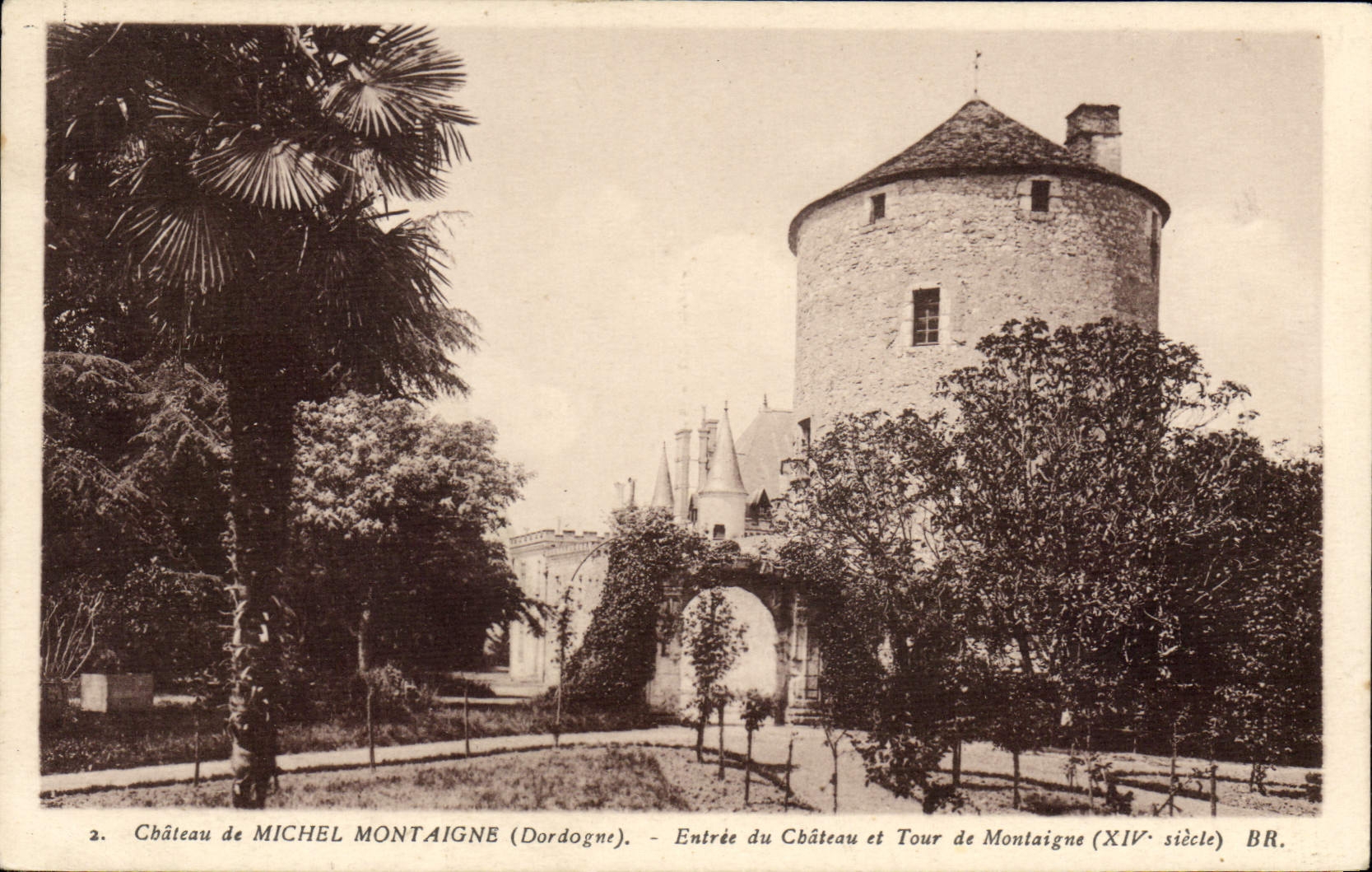 Schloss Michel Montaigne (Dordogne) — Eingang zum Schloss und Turm von Montaigne (14. Jahrhundert) — BR
