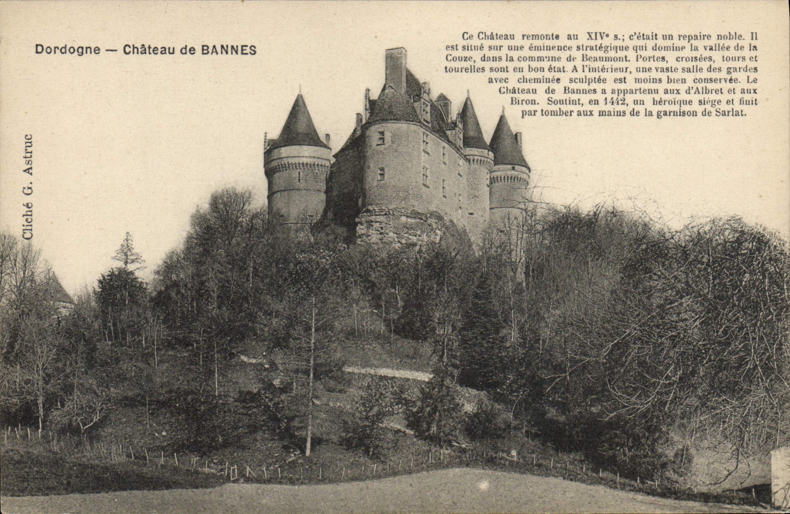 Schloss Bannes — Dordogne — Cliché G. Astruc