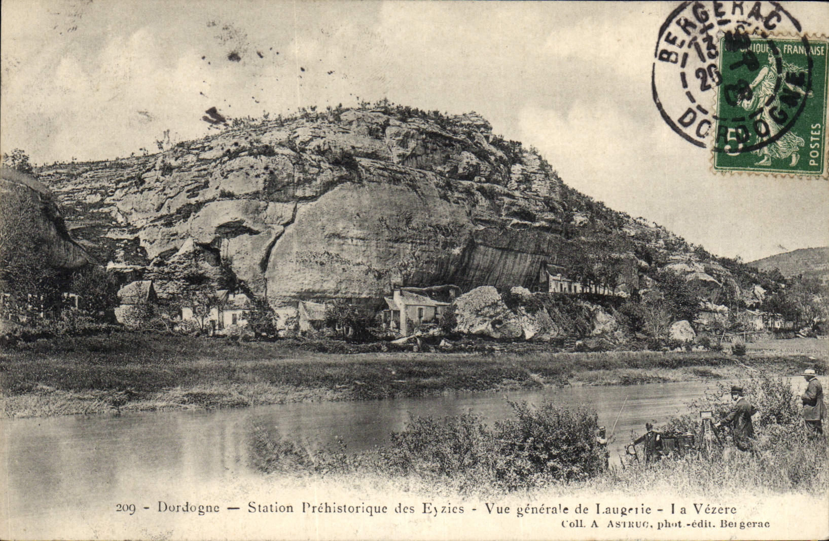 Station Préhistorique des Eyzics — Vue générale de Laugerie — Dordogne