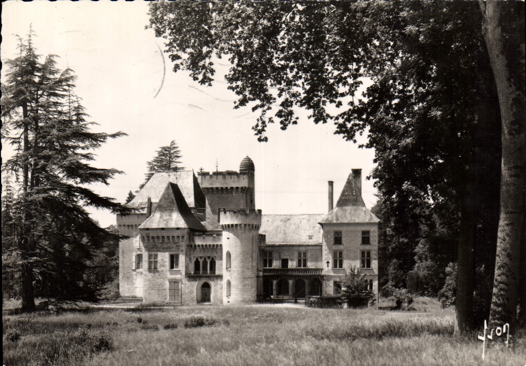 CPSM La Dordogne Pittoresque Environs De Bugue Et Des Eyzies