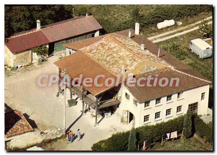 Kunstwerkstatt in Saint-Vincent-Jalmoutiers — Liga für Bildung — Verlag Aérouve Diffusion