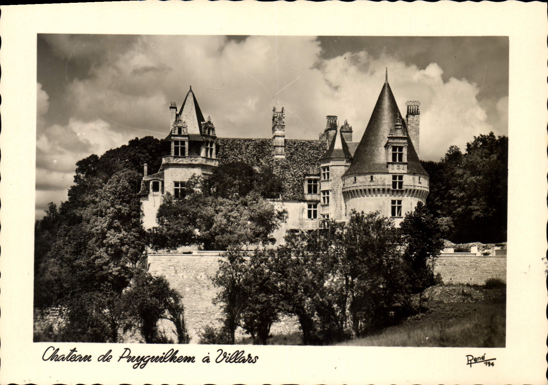 CPSM Chateau De Puyguilhem A Villars
