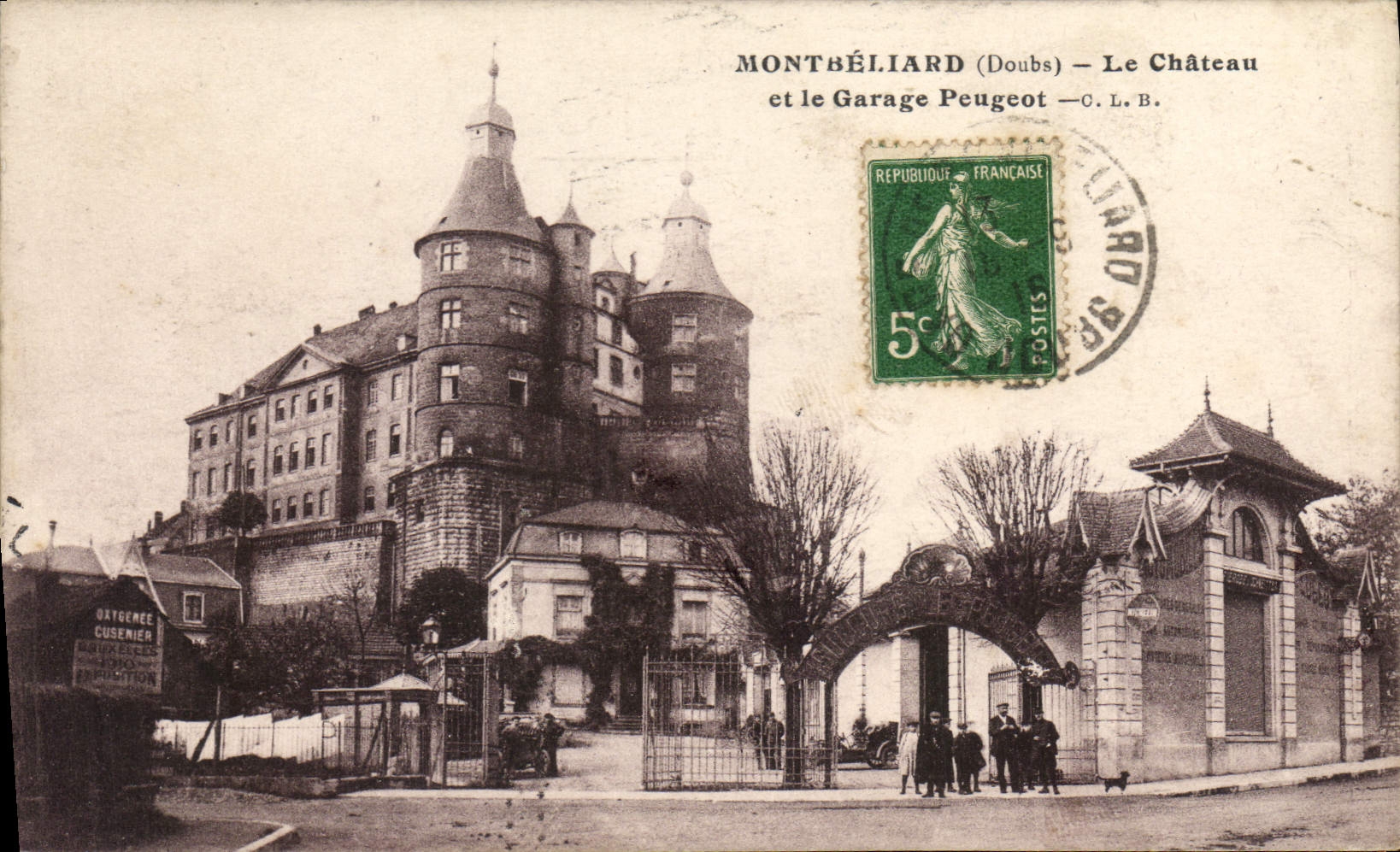 CPA Montbeliard Le Chateau Et Le Garage Peugeot