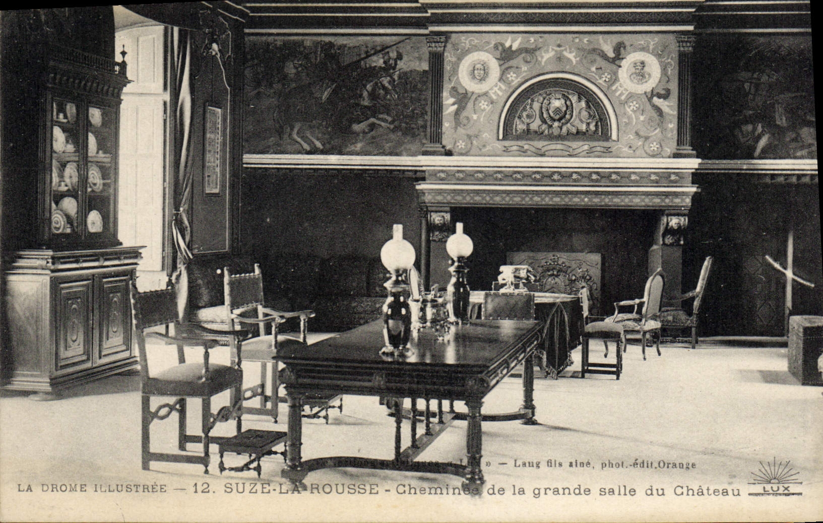 Suzé-la-Rousse — Cheminée de la grande salle du Château — La Drome Illustrée — 12. — Laug fils aîné, phot.-édit. Orange