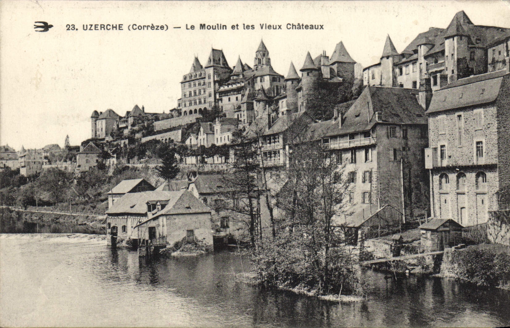 CPA Uzerche Le Moulin Et Les Vieux Chateaux