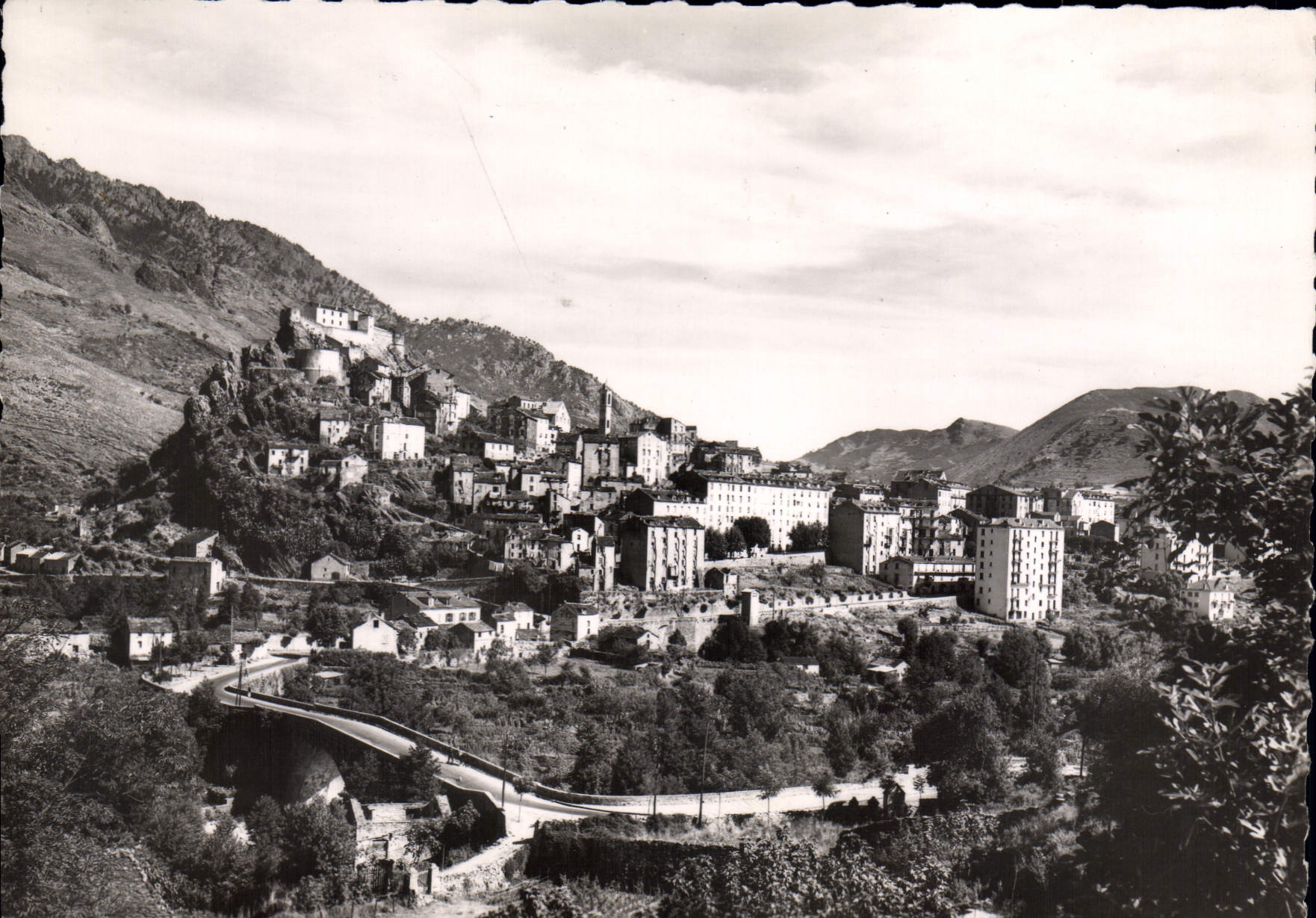 Corte — Vue générale — Édition M.-C. Miramont, Bastia
