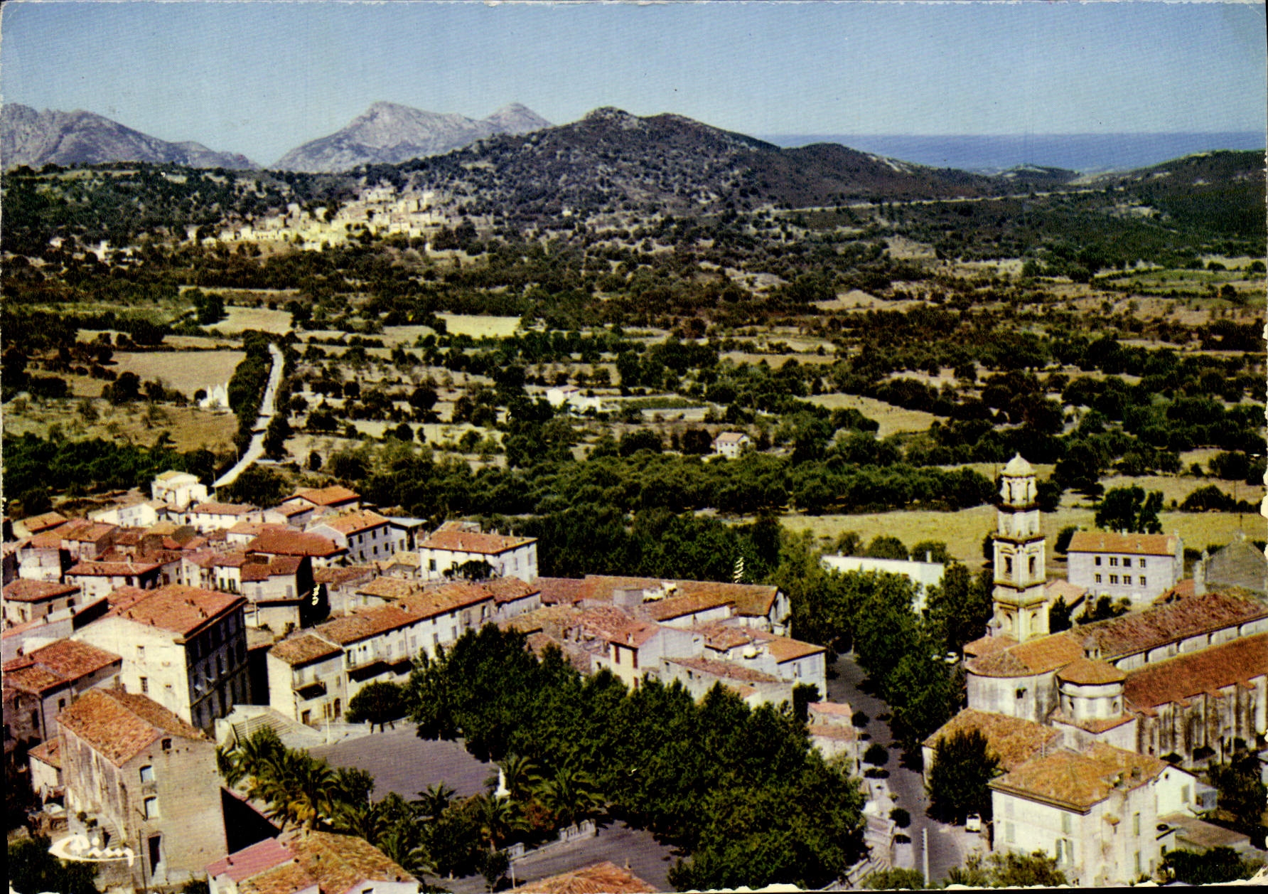 Calenzana — Vue aérienne — Imprimeur Combier (71, S.A.L.)