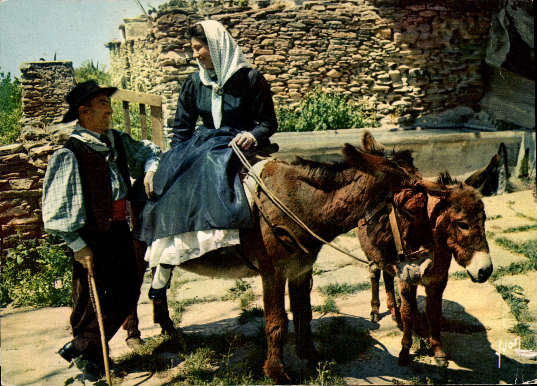 Corse — Paysage rural avec femme sur âne — Éditions de la Corse