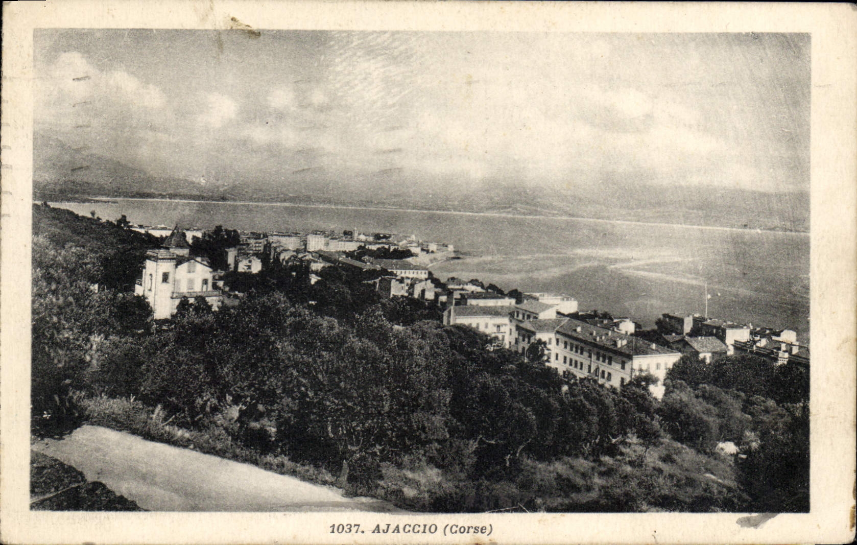 Ajaccio (Corse) — vue panoramique sur la mer — Éditions des Éditions de la Poste, n° 1037 - Recto