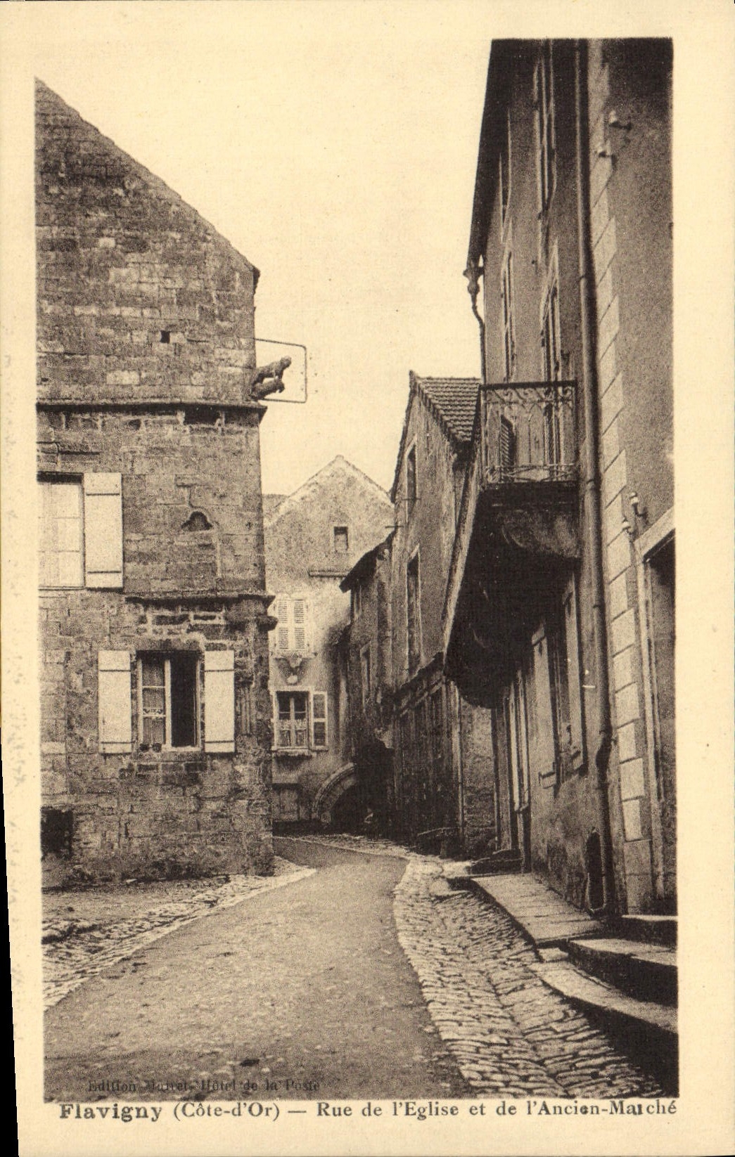 CPA Flavigny Rue De I'Eglise Et De L'Ancien Marche
