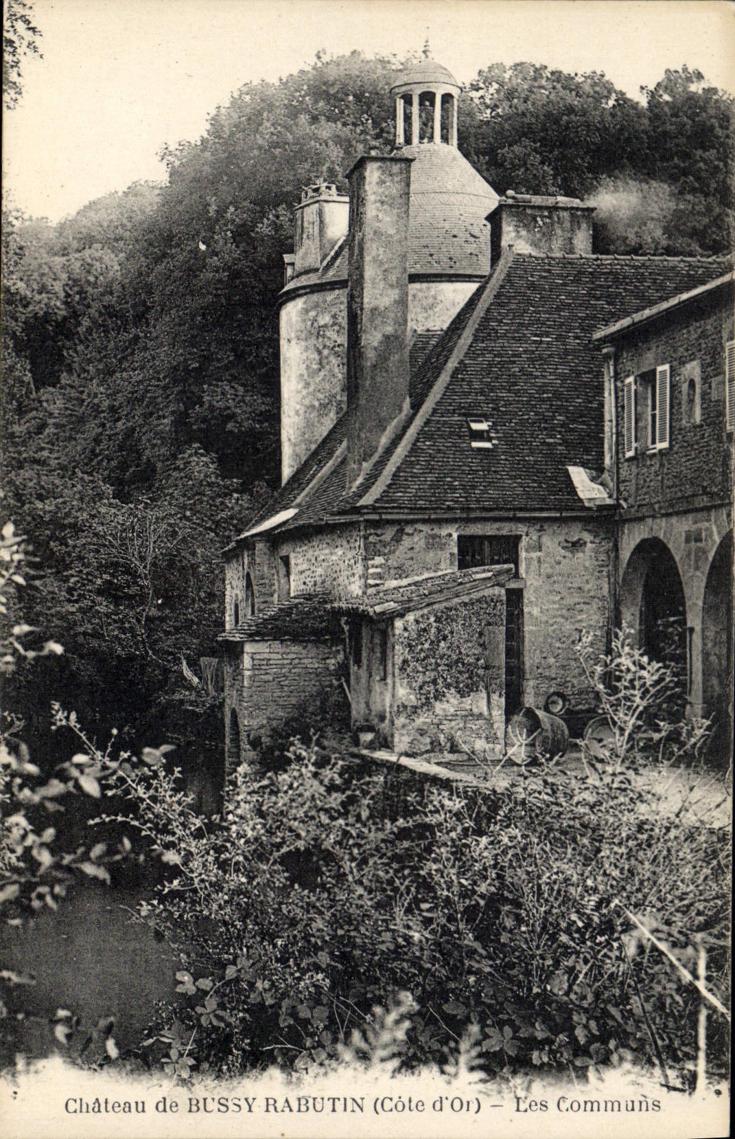 Château de Bussy-Rabutin (Côte d'Or) — Les Communaux
