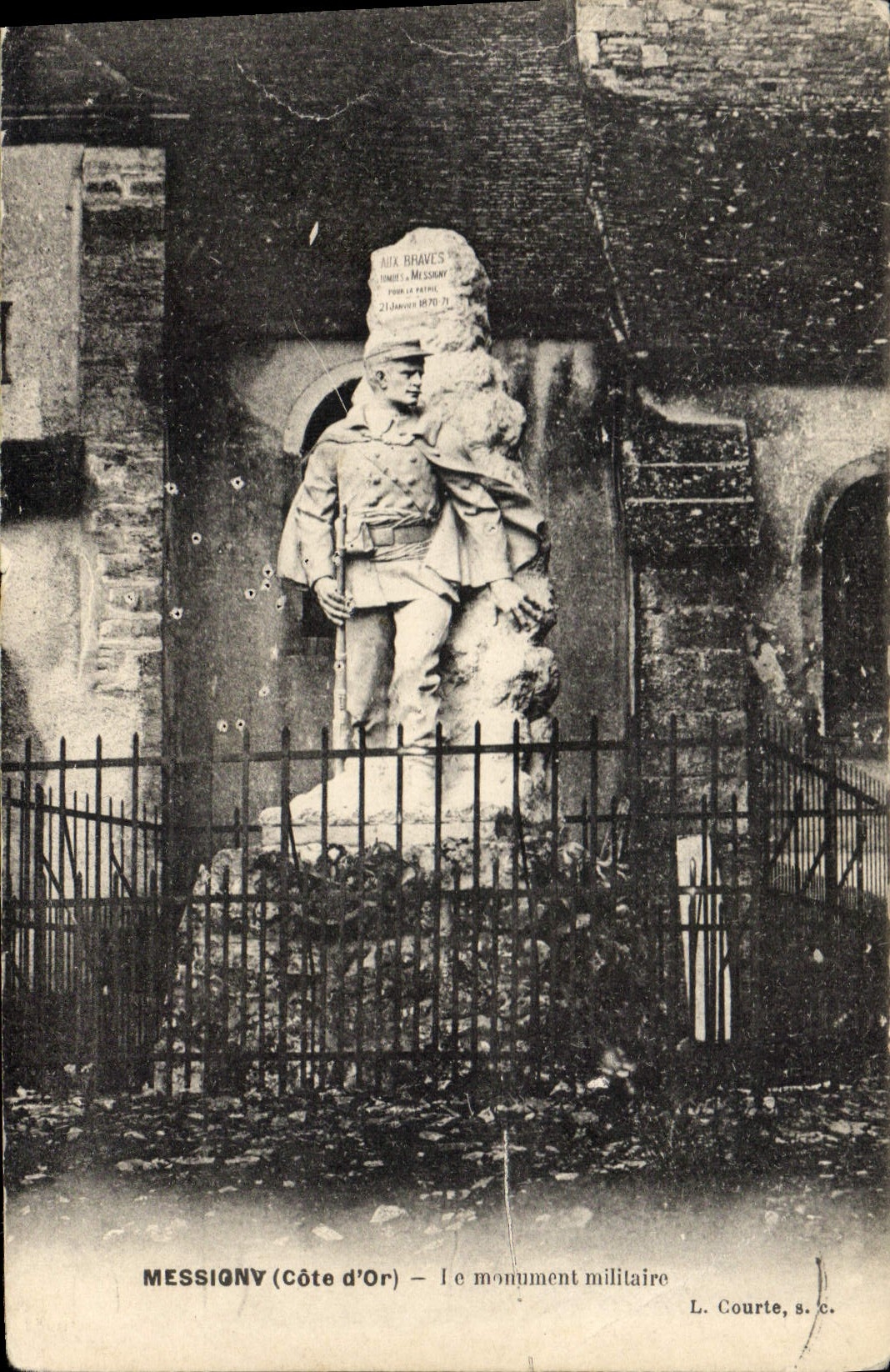 Missiony (Côte d'Or) — Le monument militaire — L. Courte, s.c.