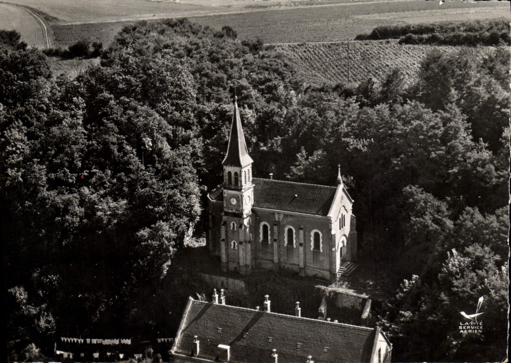 La Chapelle-Montzéron — vue aérienne — édition Lapie Service Aérien