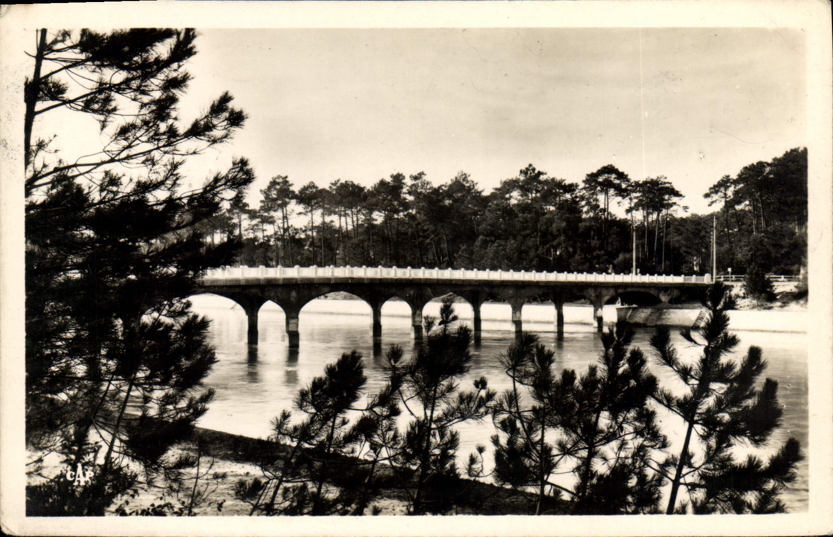 Pont de Hossegor — Le Pont — éditeur 'REAL-PHOTO' n°47