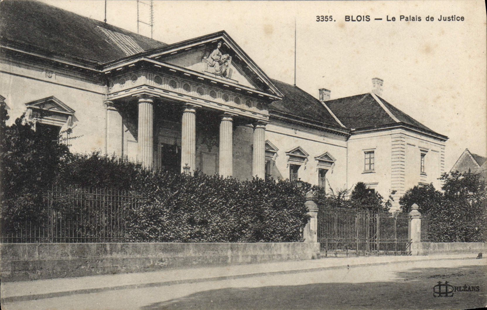 Blois — Le Palais de Justice — éditeur DORLÉANS, n° 3355