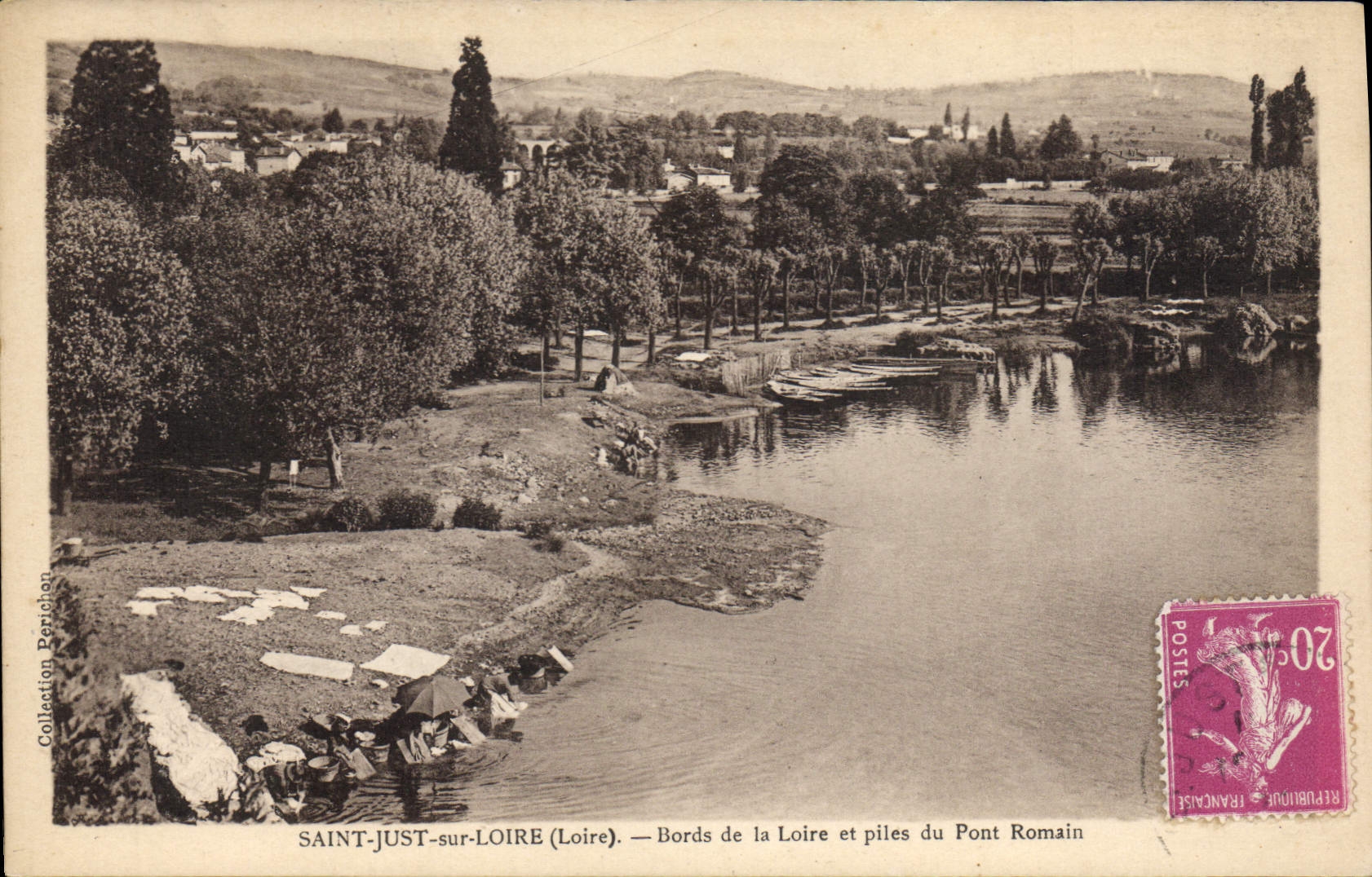 CPA Saint Just sur Loire Bords de La Loire et Piles du Pont Romain 
