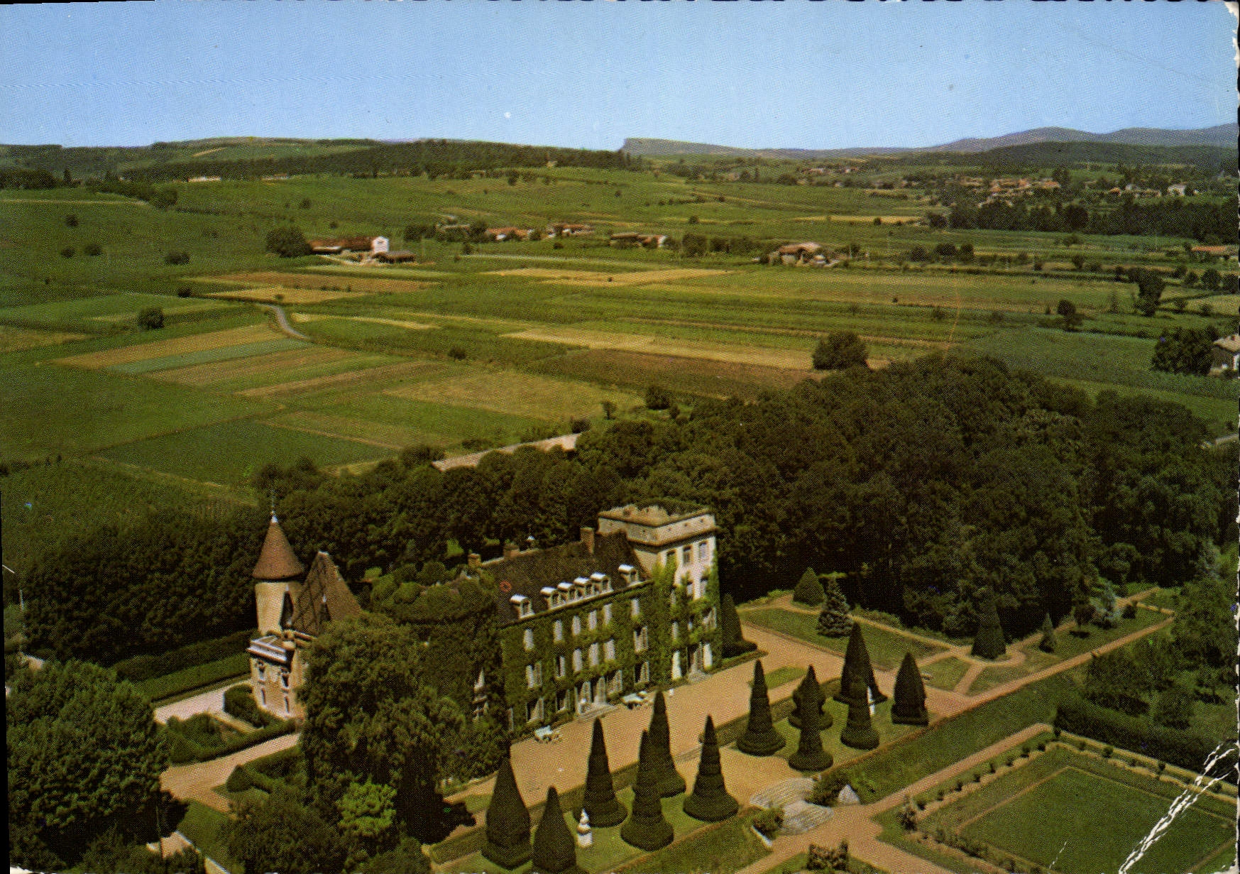 Château de Créches-sur-Saône — vue aérienne — Éditions J.F.M. n°1002