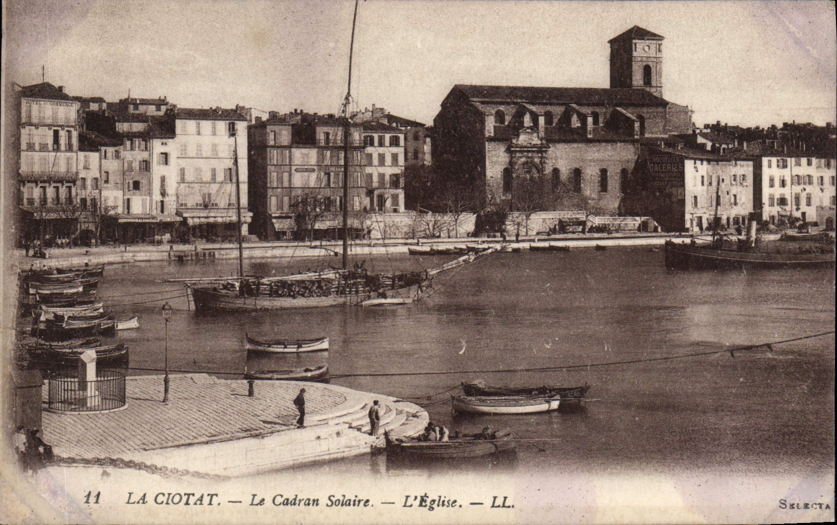 La Ciotat — Le Cadran Solaire — L'Église — LL. — Selecta