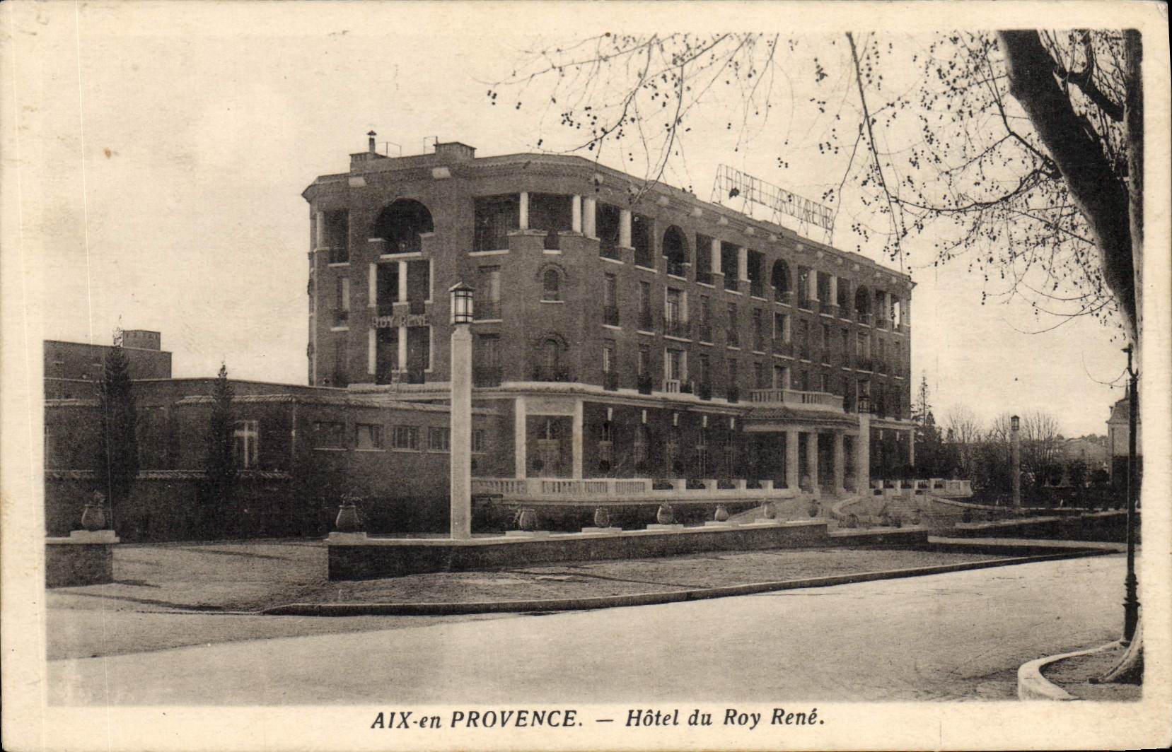 AIX-EN-PROVENCE — Hotel del Rey René