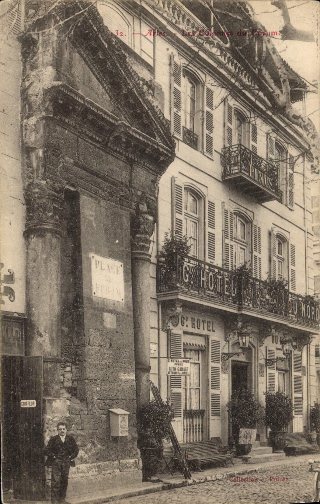 Arles — Les Colonnes du Forum — Collection J. Ponce