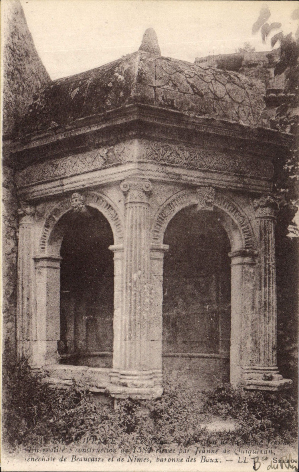 Fontaine de la Sénéchale de Beaucaire — Nîmes — éditeur LLB Selbo