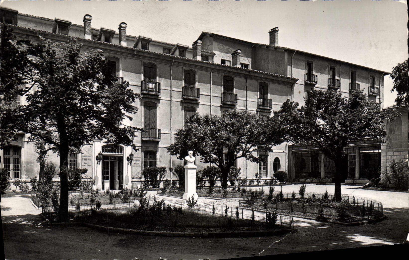 Hôtel Sextius — Aix-en-Provence — Éditions S.E.P.T.
