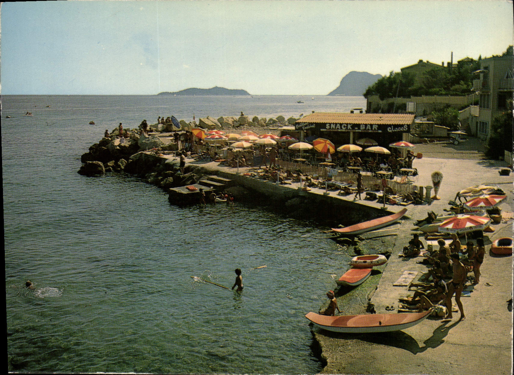 Plage de Bandol — Snack-Bar et baigneurs — Les Editions SIRA CHROME, n°12 447