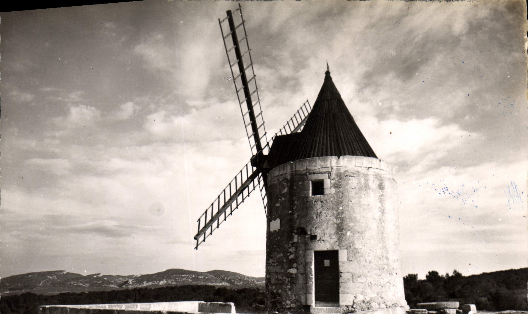 Moulin de Fontvieille — Alphonse Daudet — Éditions d'Art Martel