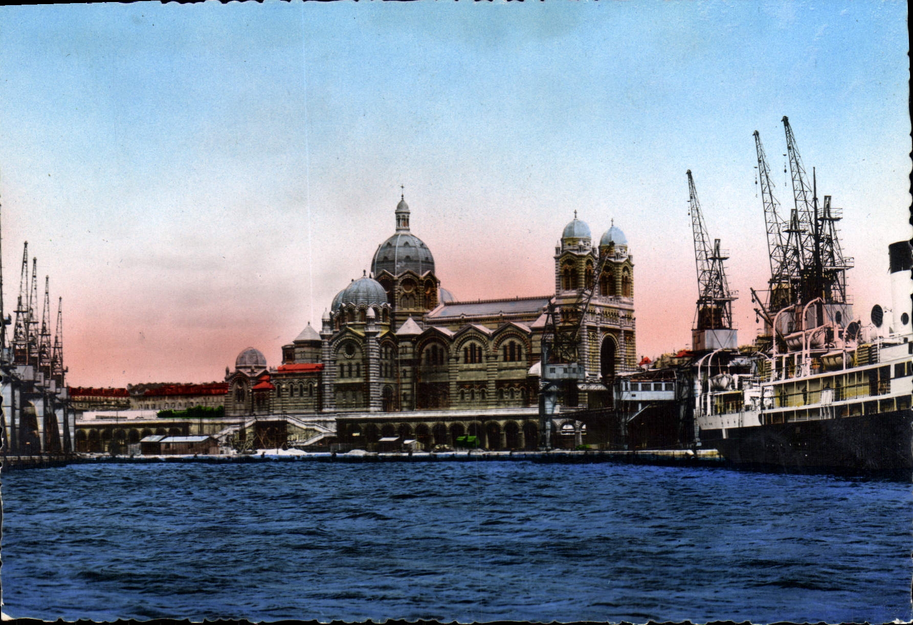 Marseille — La Cathédrale vue du Bassin de la Joliette — A. TARDY, n°120