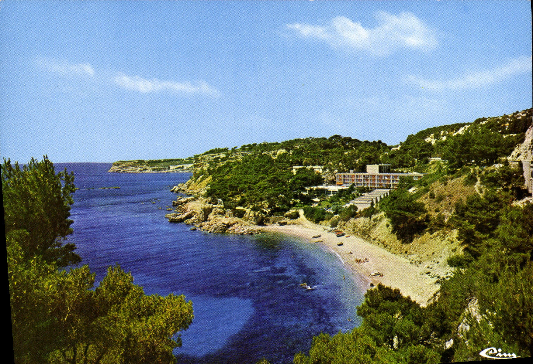 Calanque des Eaux Salées — CARRY-le-ROUET (B.-du-Rh.) — Éditions & Impressions COMBIER Macon