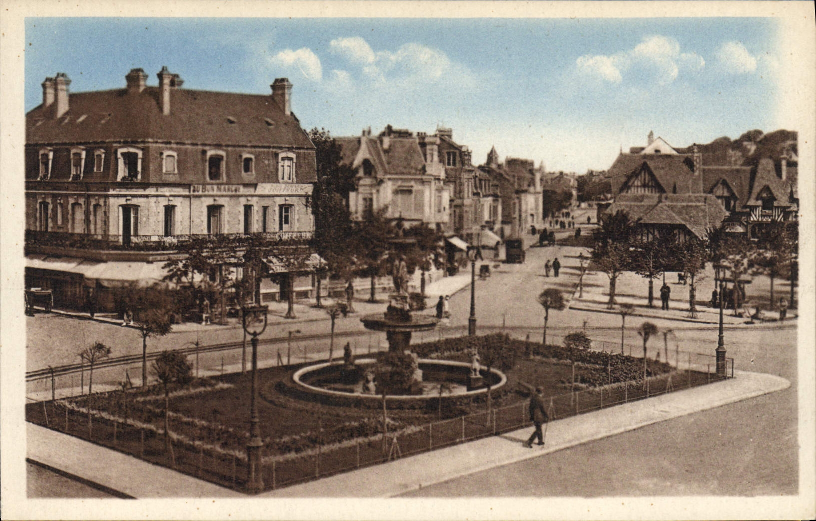 CPA Deauville La Plage Fleurie Plave Morny 
