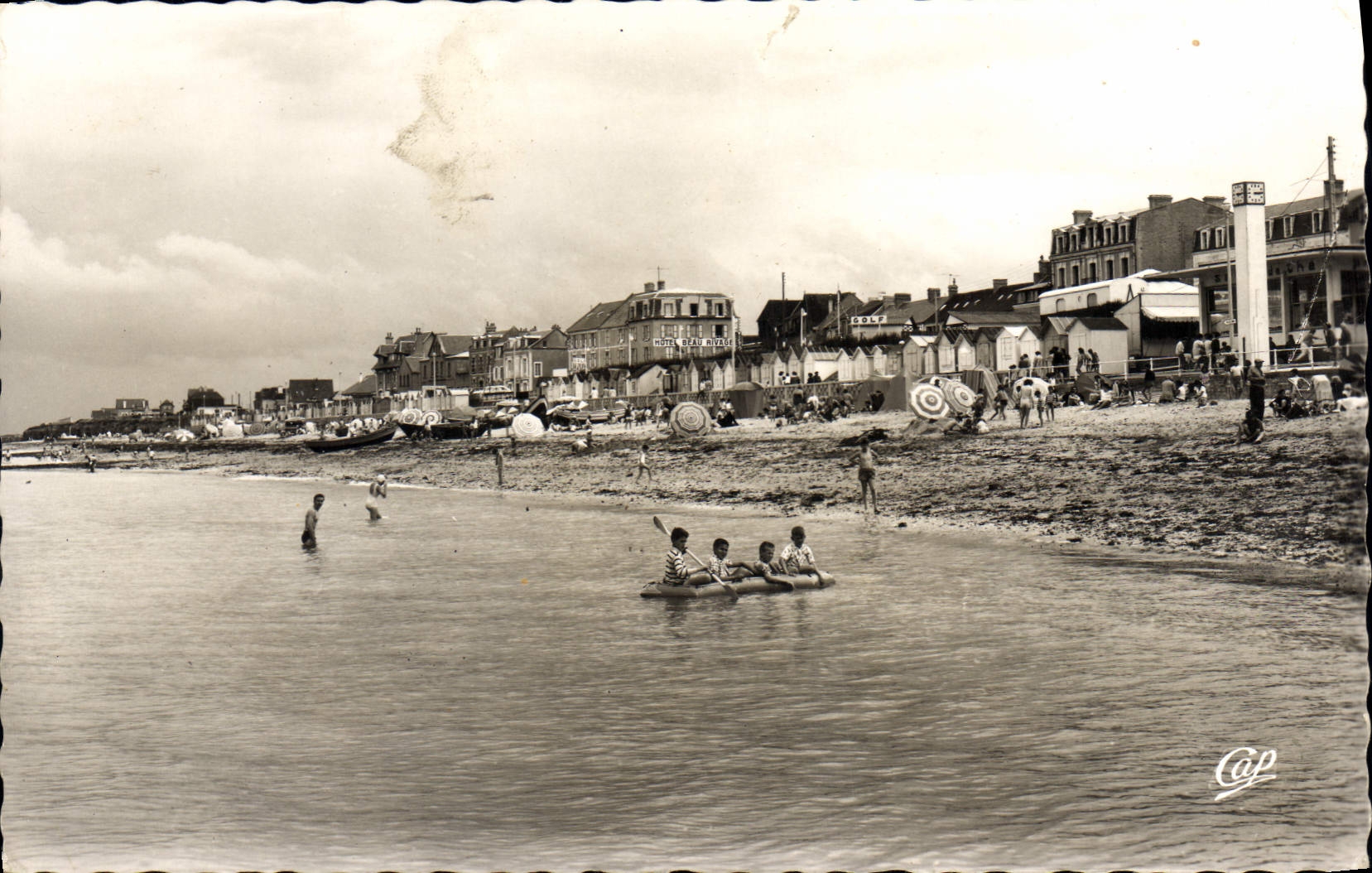 Luc-sur-Mer — Strand — Cap