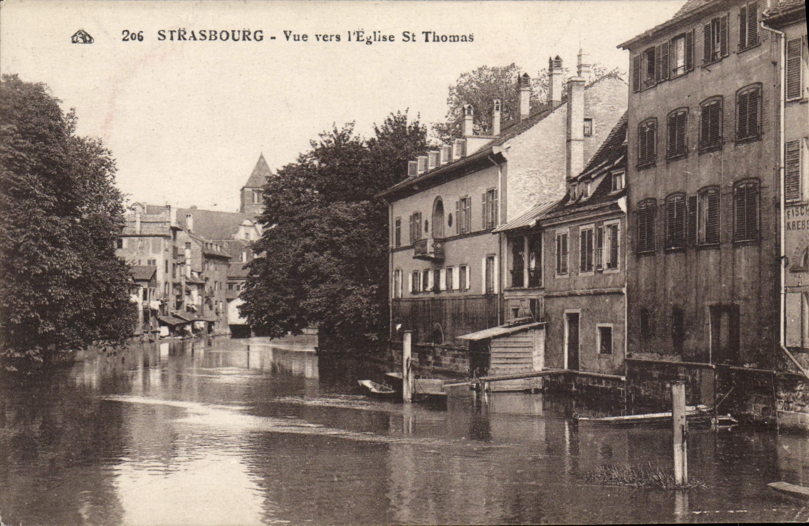 CPA Strasbourg Vue vers l'Eglise St Thomas 