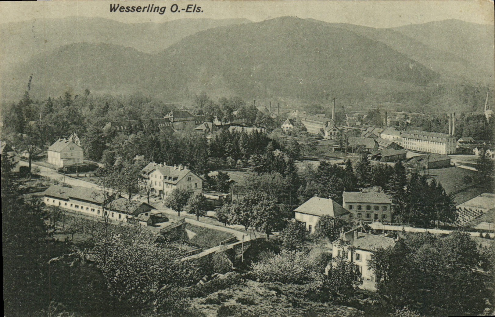 Wesserling O.-Els. — Panoramablick auf das Dorf und seine Industrieanlagen — Verleger unbekannt