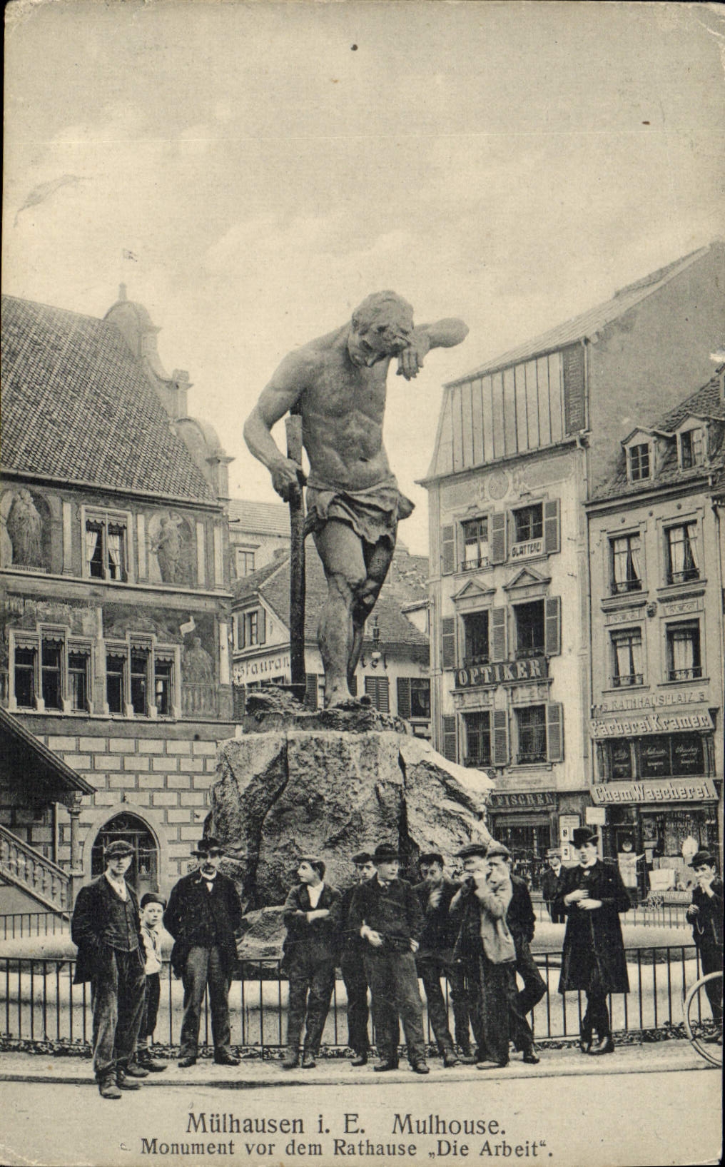Mulhouse — Monument vor dem Rathaus „Die Arbeit“ — unbekannter Verlag, Seriennummer nicht sichtbar