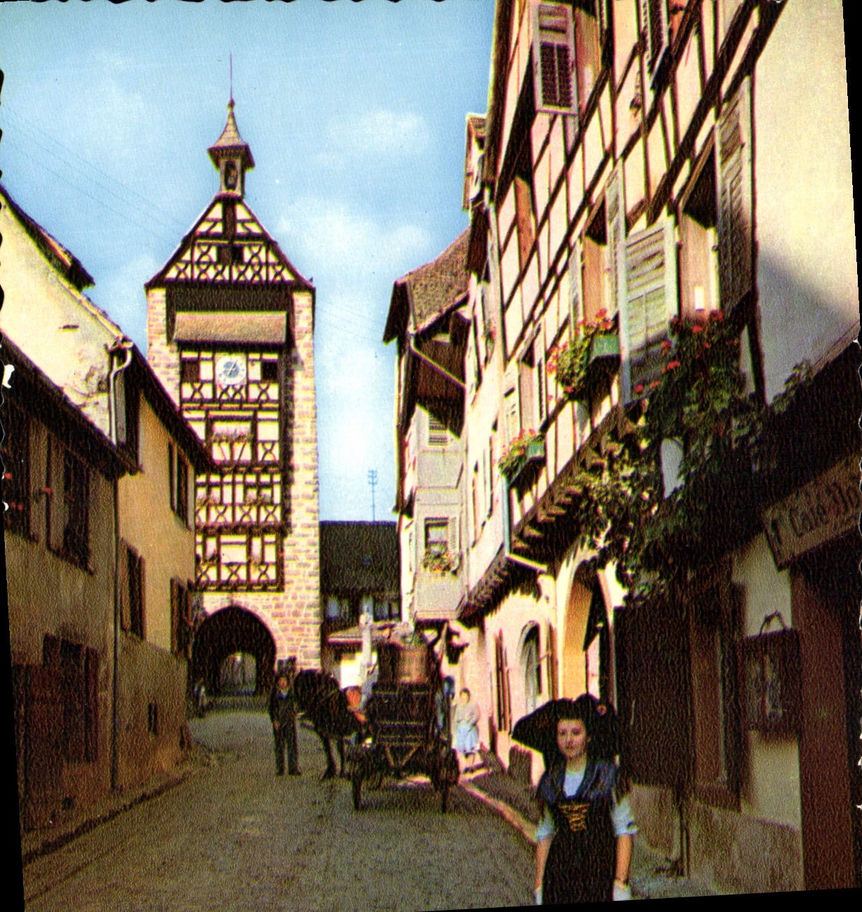 Le Dolder — Vue de la porte de la ville — Éditions de la Course (Bas-Rhin)